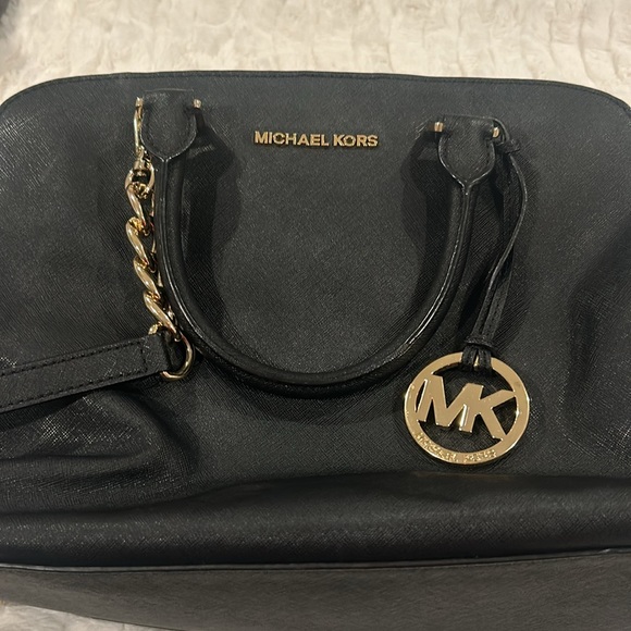 Michael Kors Jet Set Saffiano Leather Crossbody  Purse Shoulder Bag  Black Gold - Picture 8 of 13